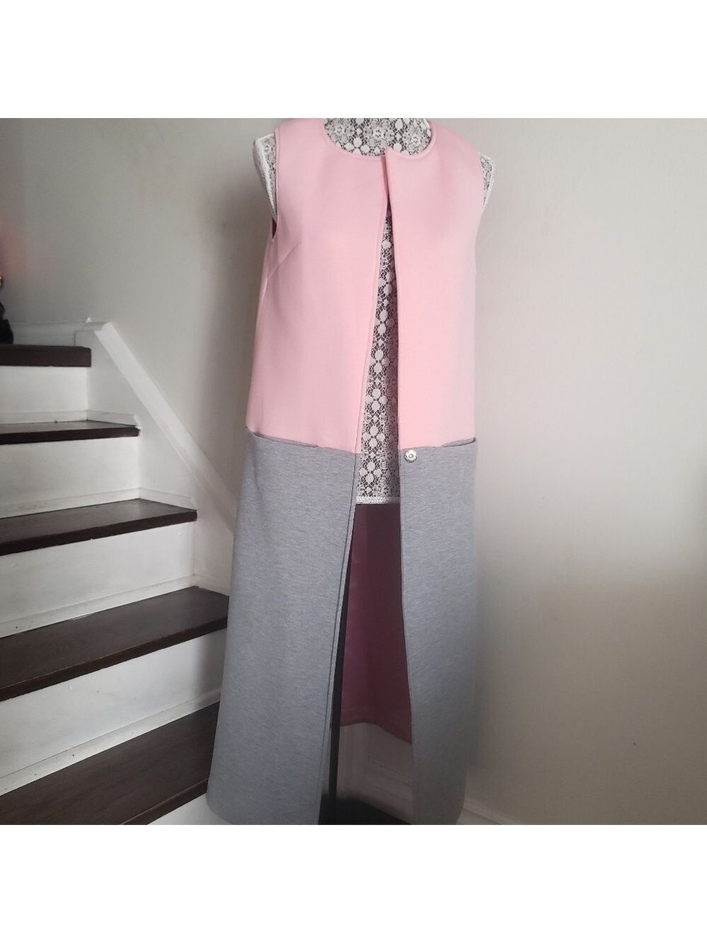 Long Colour blocked Vest - Picture 1 of 13